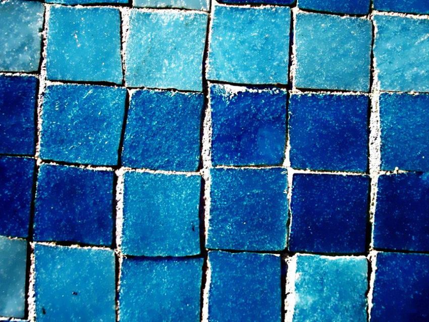 Square blue tiles in different shades of blue